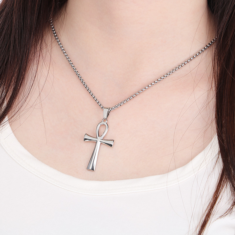 Colar com Pingente Cruz Polido - Women Accessories Bd avaliação e preço