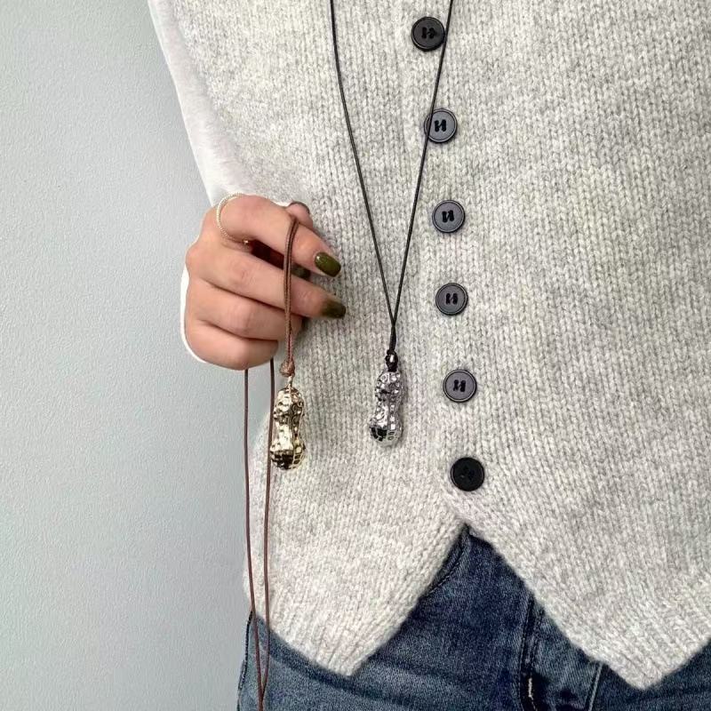 Colar de Pingente de Metal em  - Women Accessories Meaning avaliação e preço