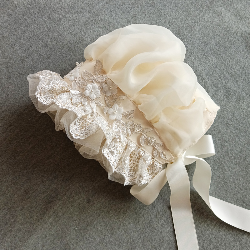 Cofano vitoriano com babados,  - Women'S Victorian Era Accessories avaliação e preço